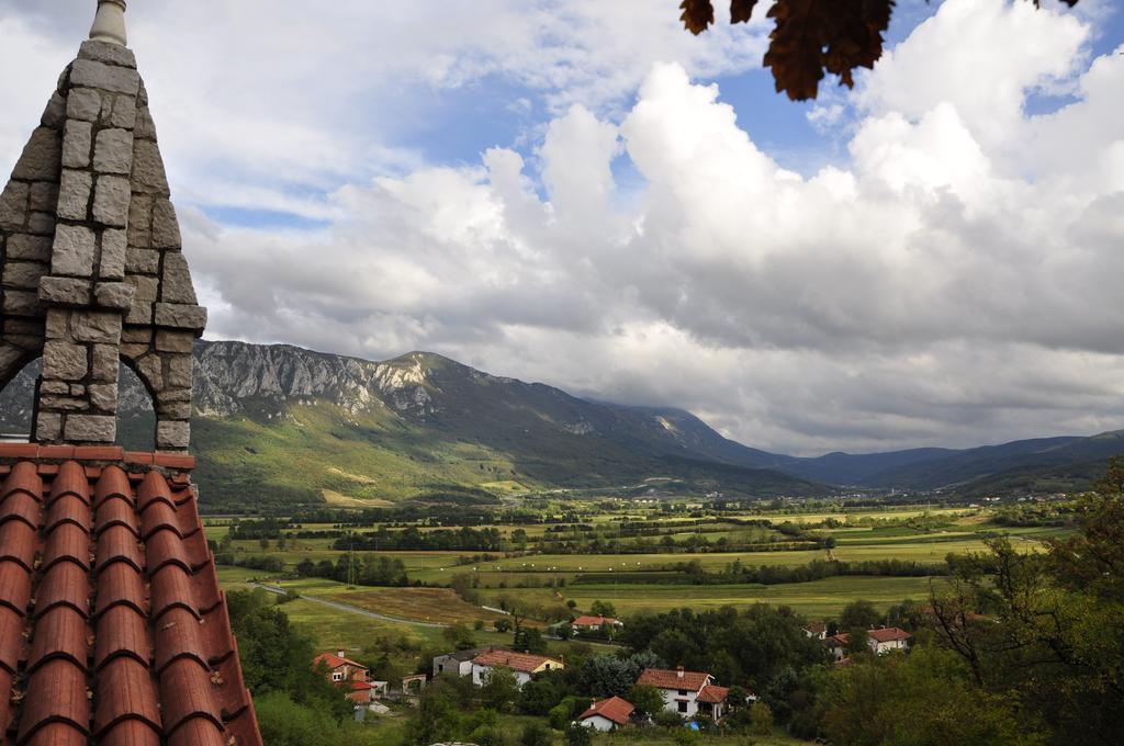 Holiday Home Slavi Vipava Ngoại thất bức ảnh